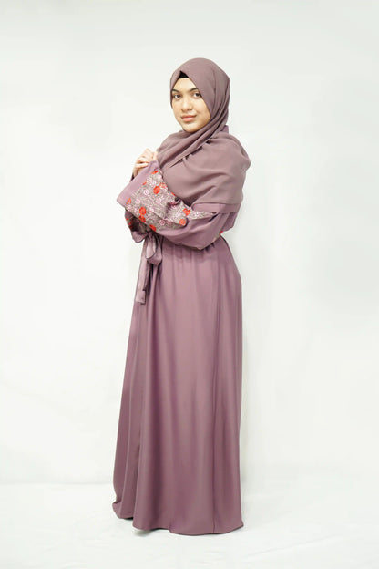 Open Jhoom Abaya with Belt and Sleeves Embroidery Lilac