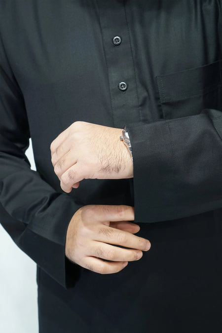 Black Premium Saudi Thobe With Coller - almanaar Islamic Store