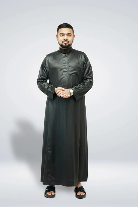 Plain Classic Saudi Thobe With Collar Black almanaar Islamic Store