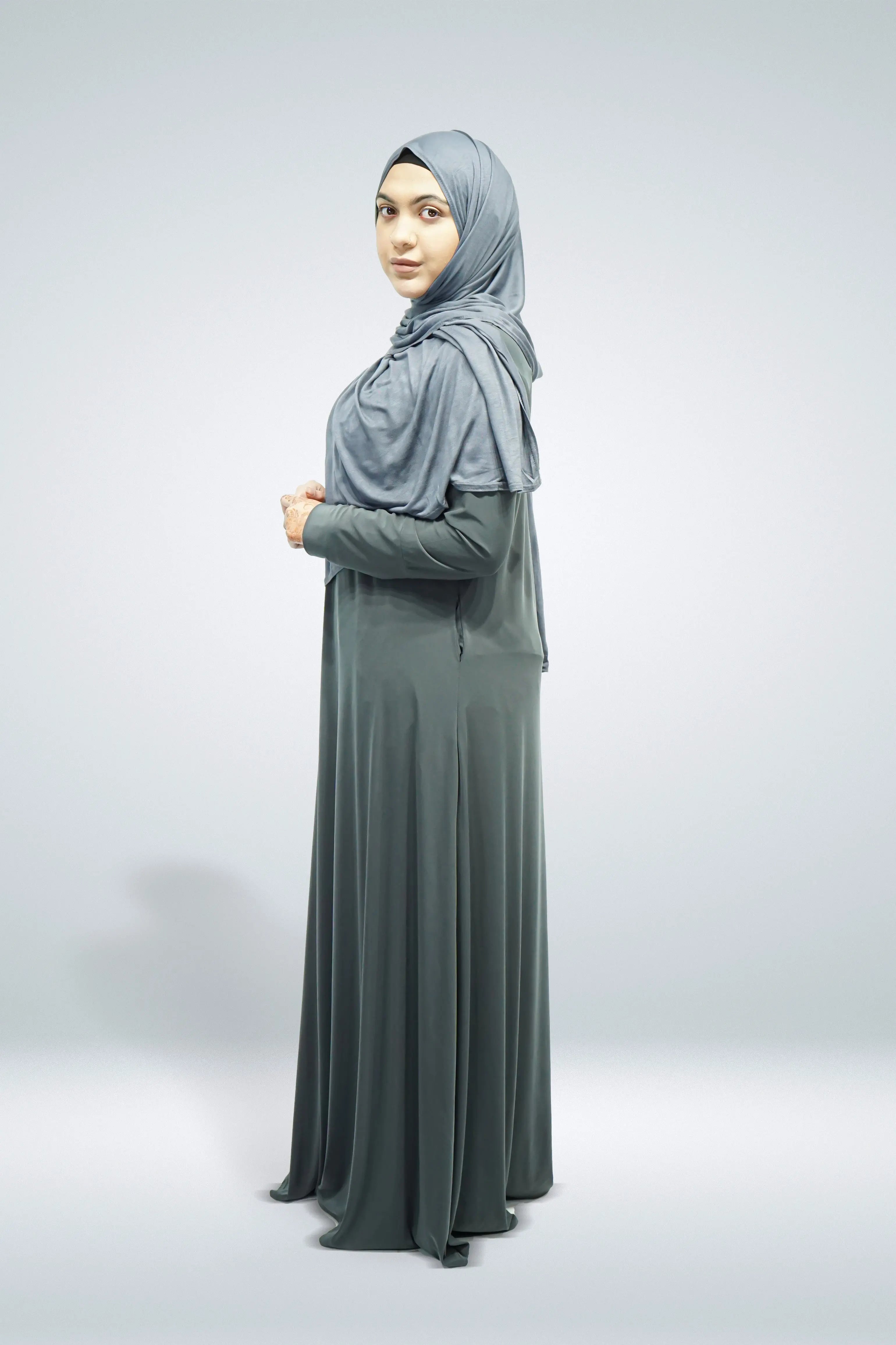 Dark Grey Plain Jersey Abaya With Pocket - almanaar Islamic Store