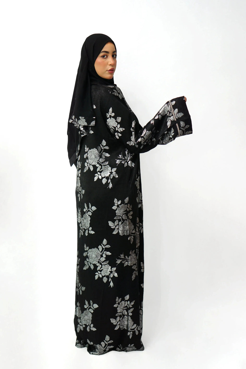 2-Piece Black Abaya with Pleated Inner - almanaar Islamic Store