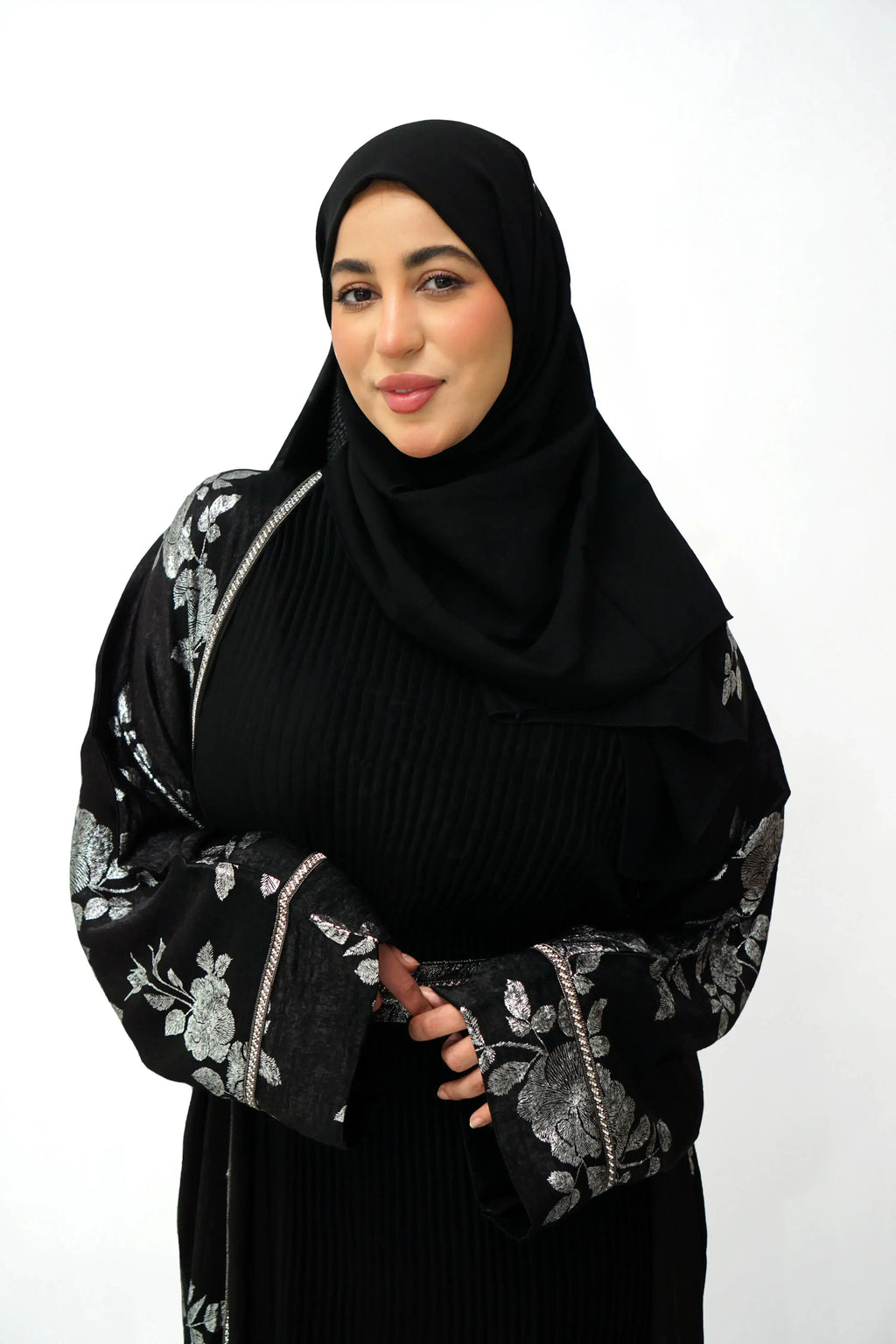2-Piece Black Abaya with Pleated Inner - almanaar Islamic Store
