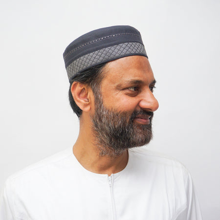 Men’s Premium Embroidered Omani Cap – Grey & Black zamzam land