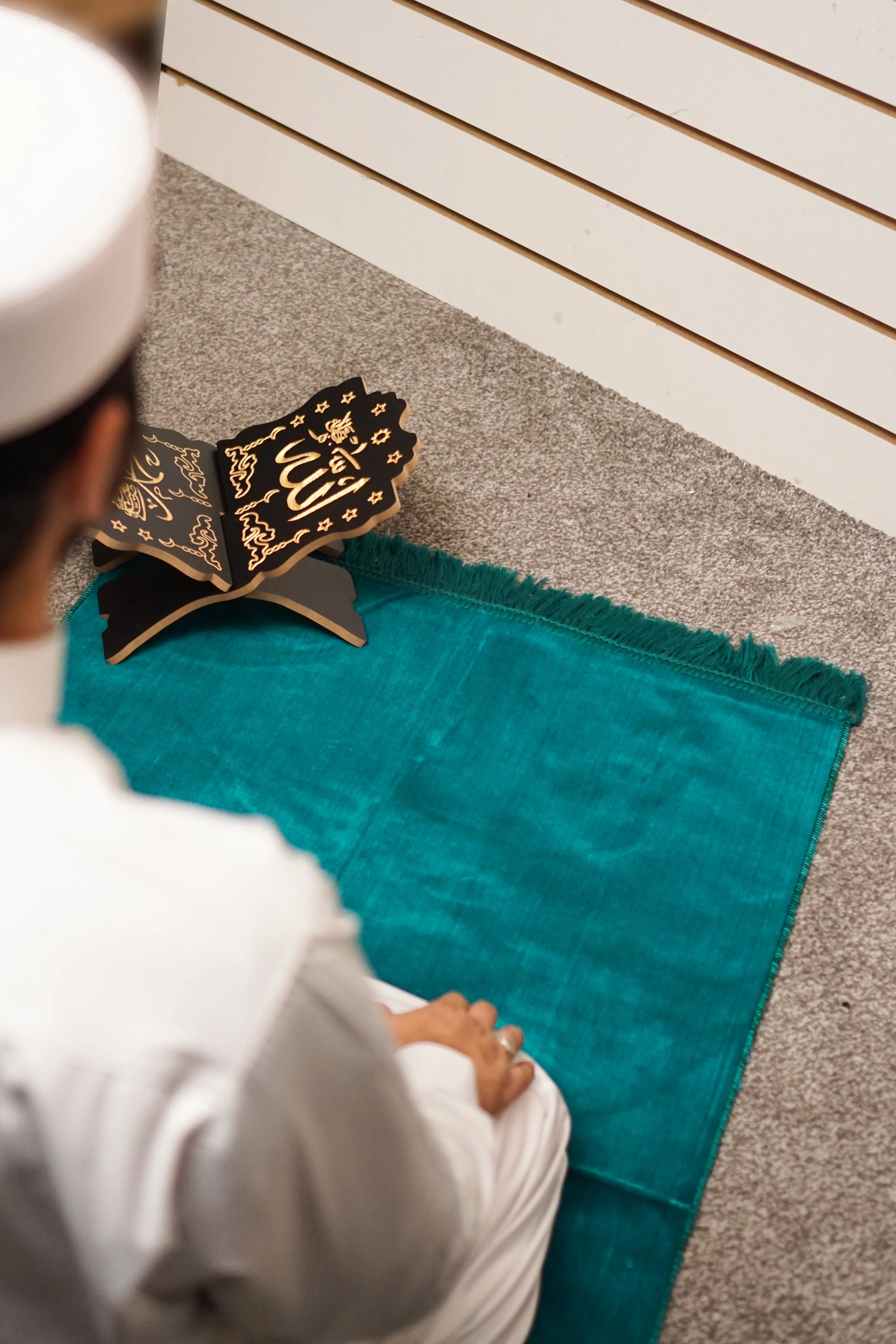 Emerald Teal Velvet Prayer Mat with Elegant pattern China