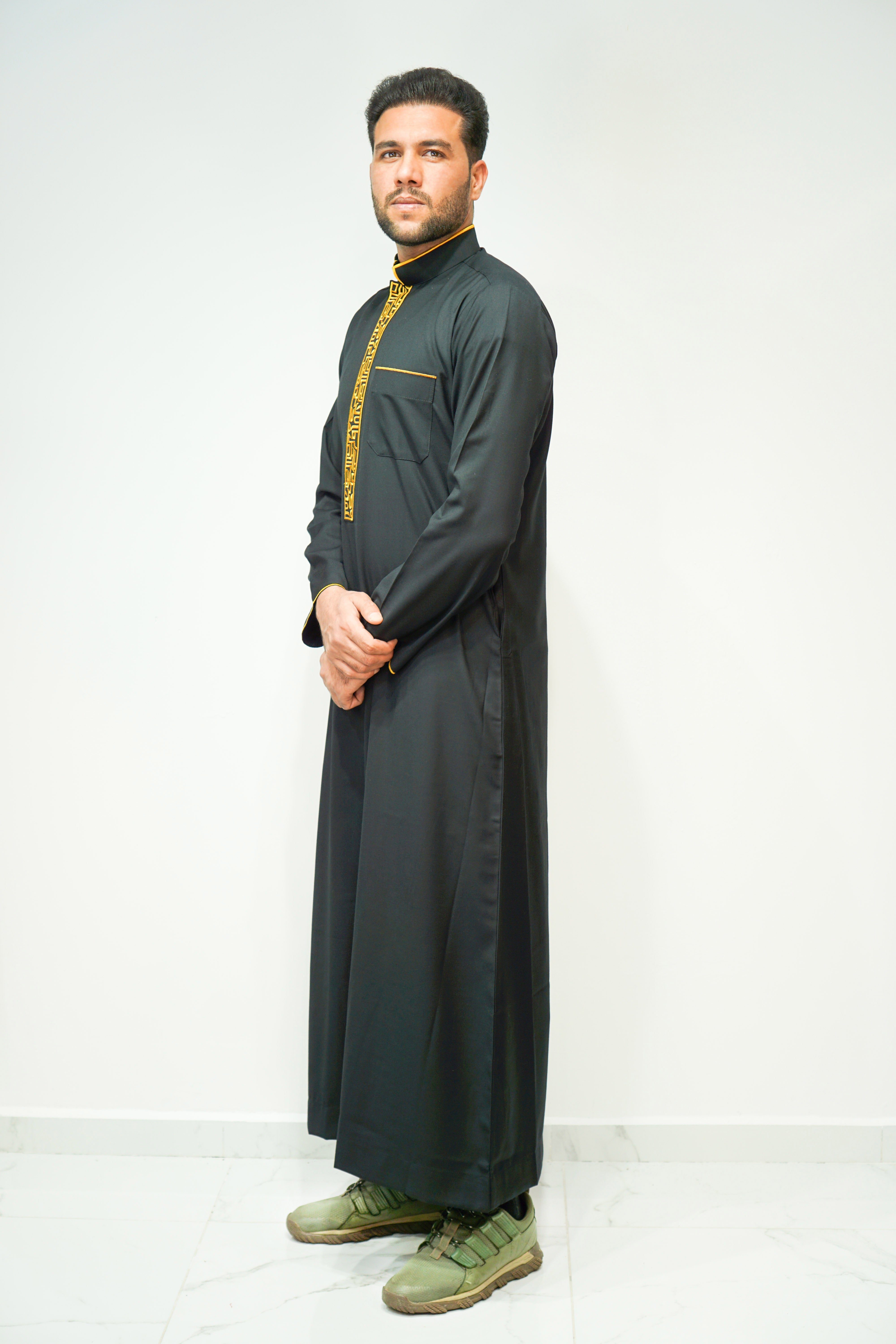 Black Luxury Designer Thobe With Collar - almanaar Islamic Store