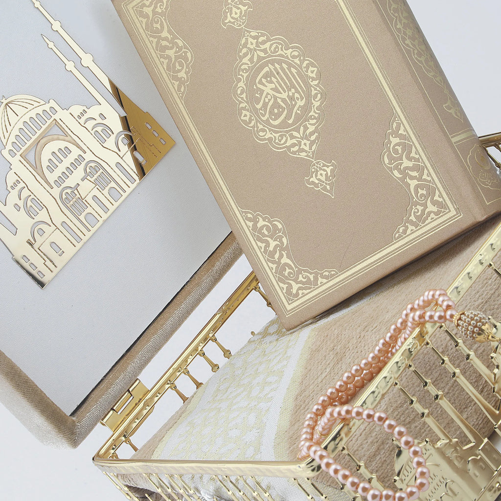 Luxury Quran Gift Set with Traditional Velvet Box - almanaar Islamic Store