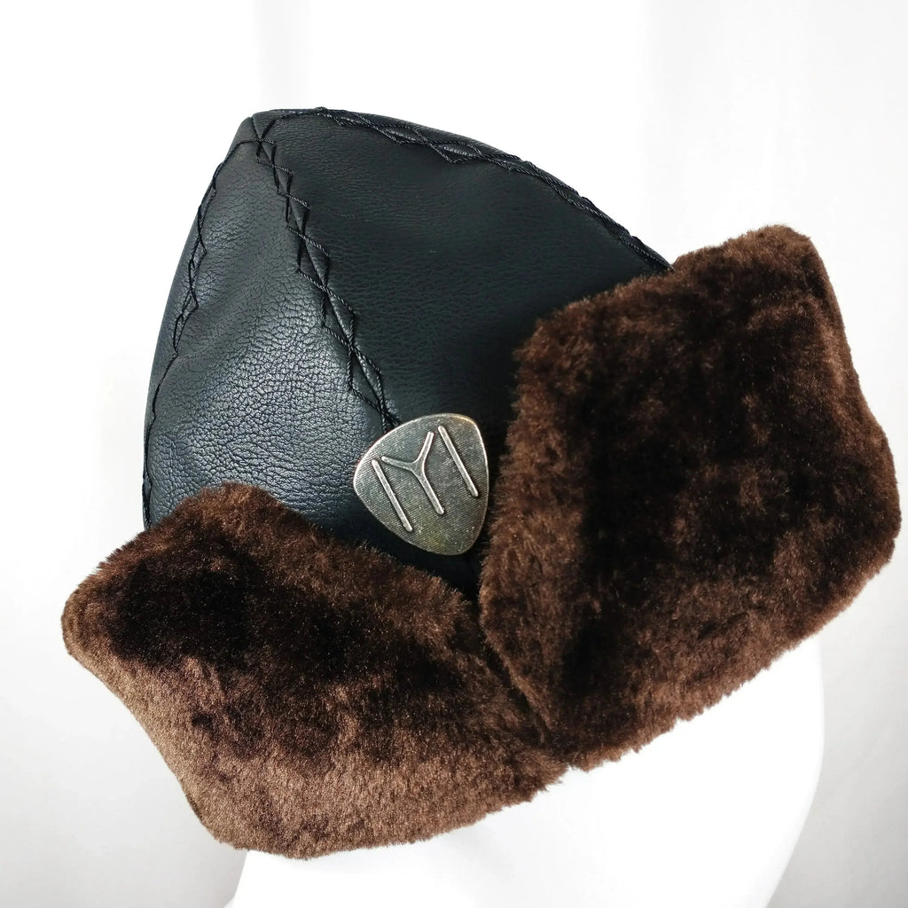Adult Men Hat IYI Ertugrul Alp Hat with Faux Fur and Silver Logo - Almanaar Islamic Store