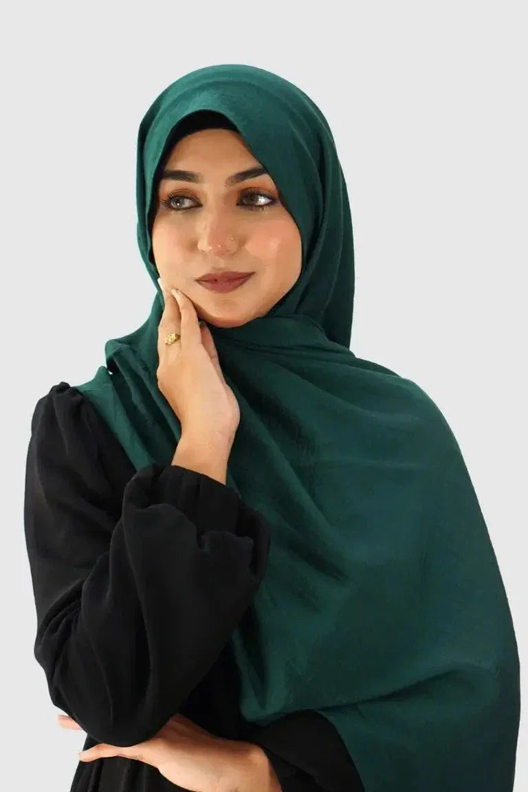 Blend Cotton Hijab – Bottle Green - almanaar Islamic Store
