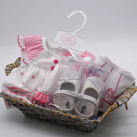 Baby Girl Hamper In Pink-almanaar Islamic Store