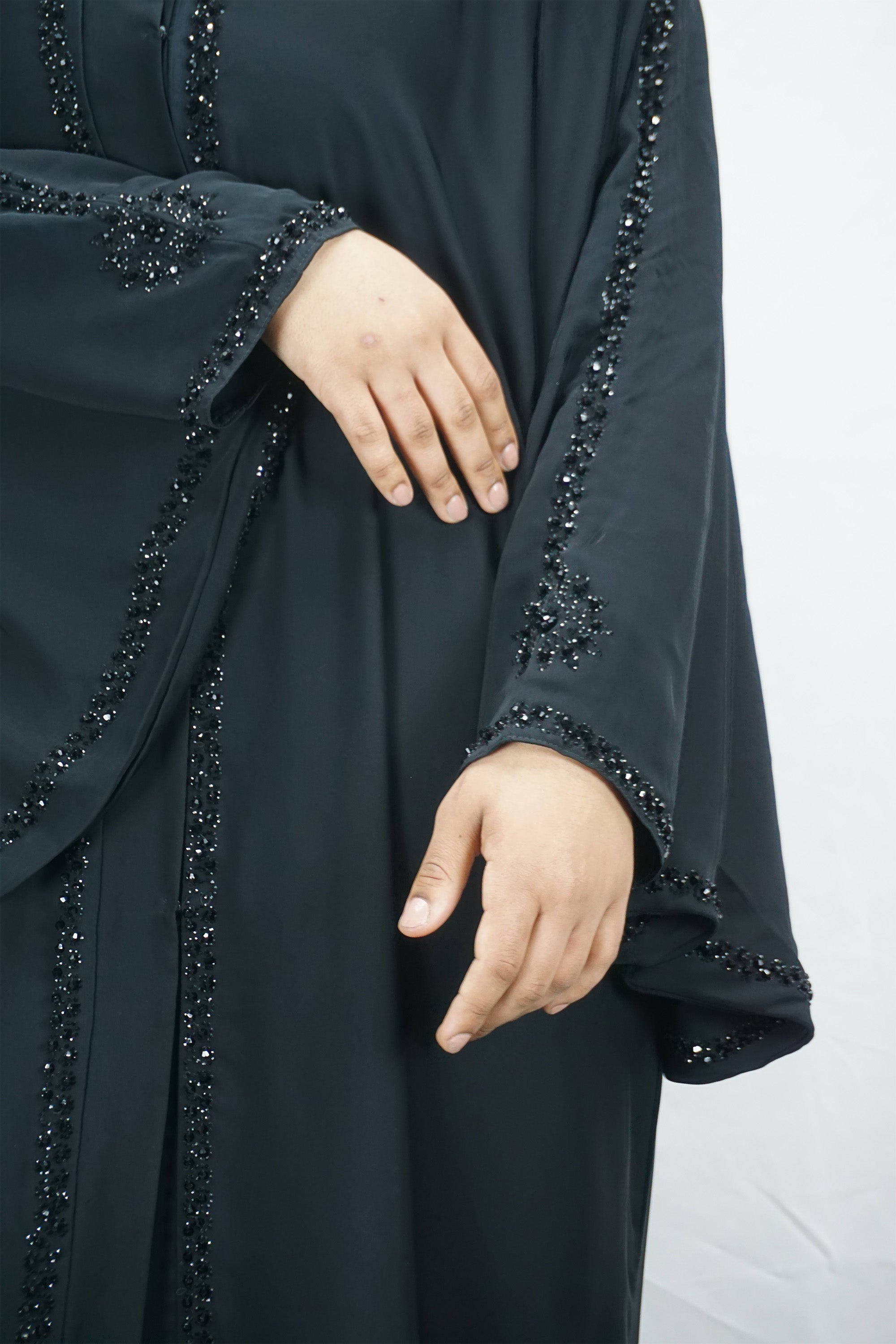 Classic Black  Batwing Sleeves Open Abaya-almanaar Islamic Store