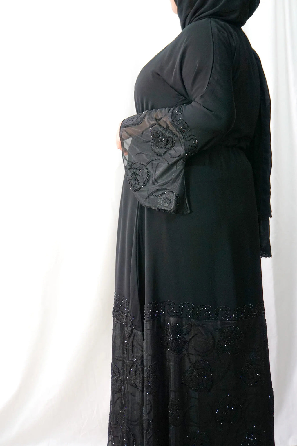 Exclusive Classic Black Close Abaya-almanaar Islamic Store