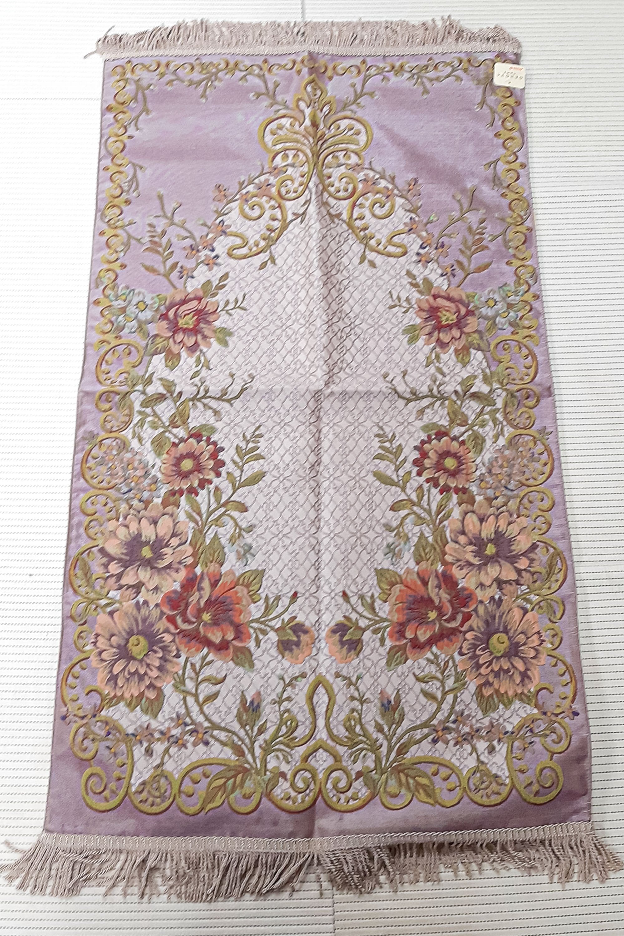 Luxury Thin Embroidered Floral Lavanta Prayer Mat-almanaar Islamic Store