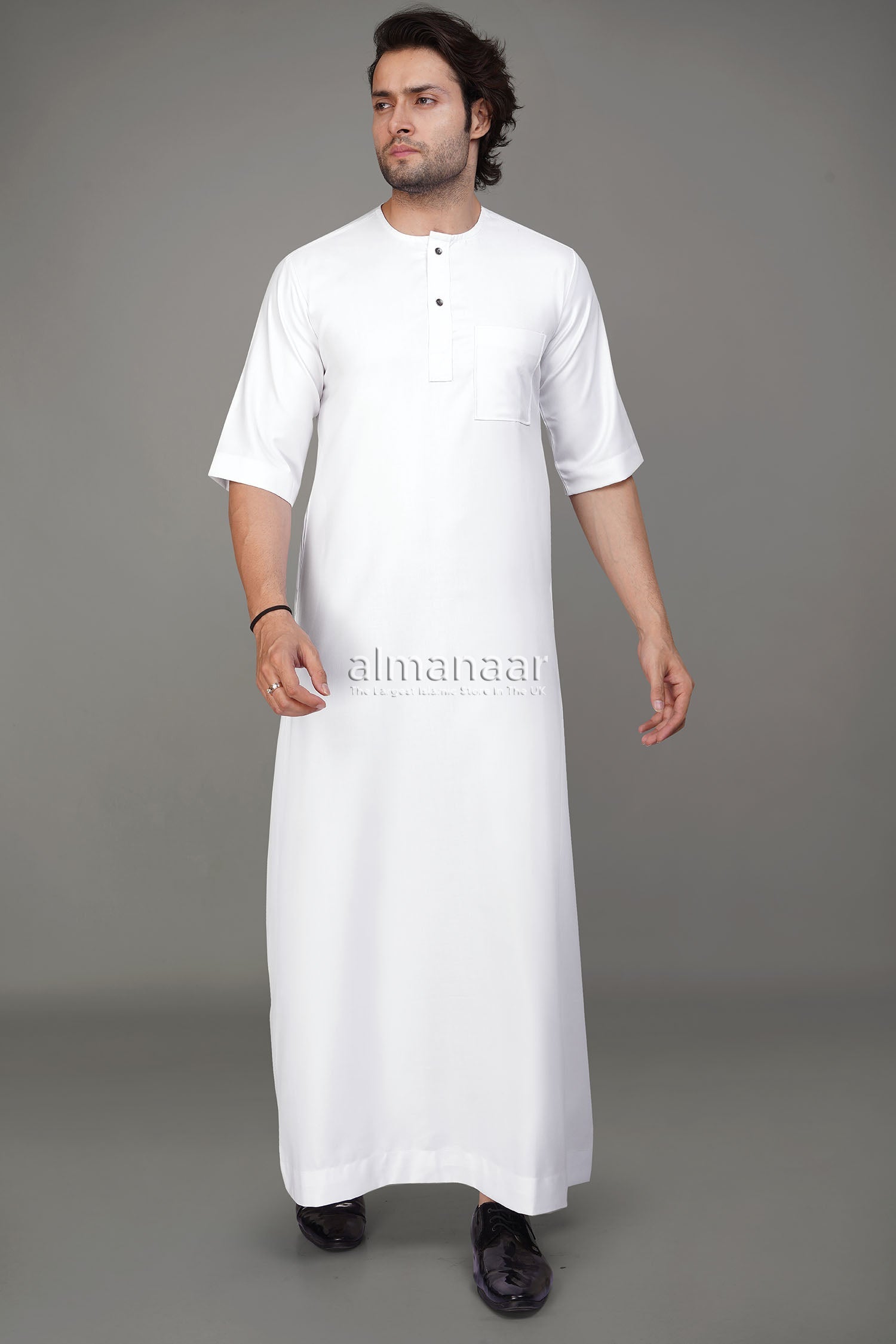 White Short Sleeve Thobe With Buttons – almanaar Islamic Store